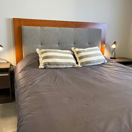 Appartamento Rent A Flat Cordova Esterno foto