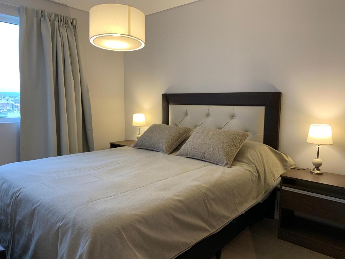 Appartamento Rent A Flat Cordova Esterno foto
