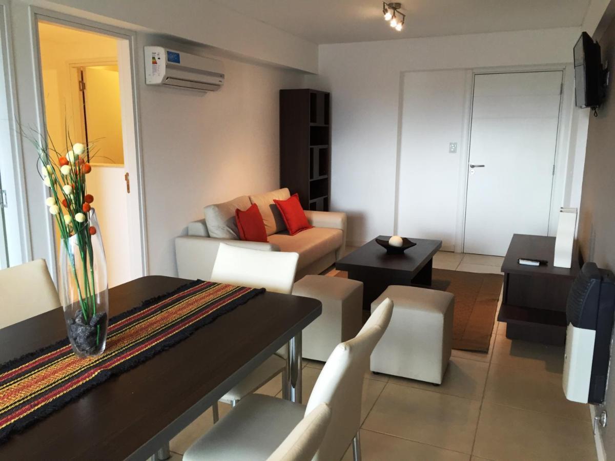 Appartamento Rent A Flat Cordova Esterno foto