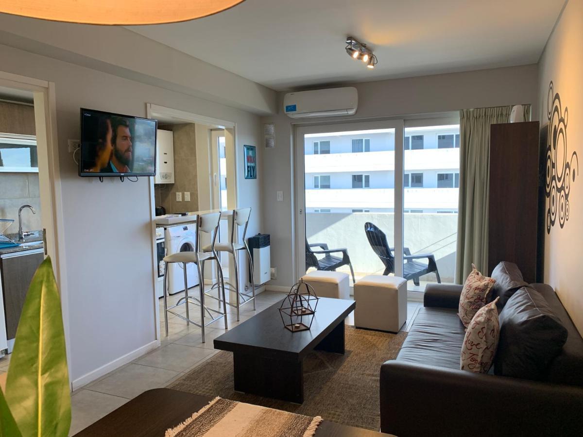 Appartamento Rent A Flat Cordova Esterno foto