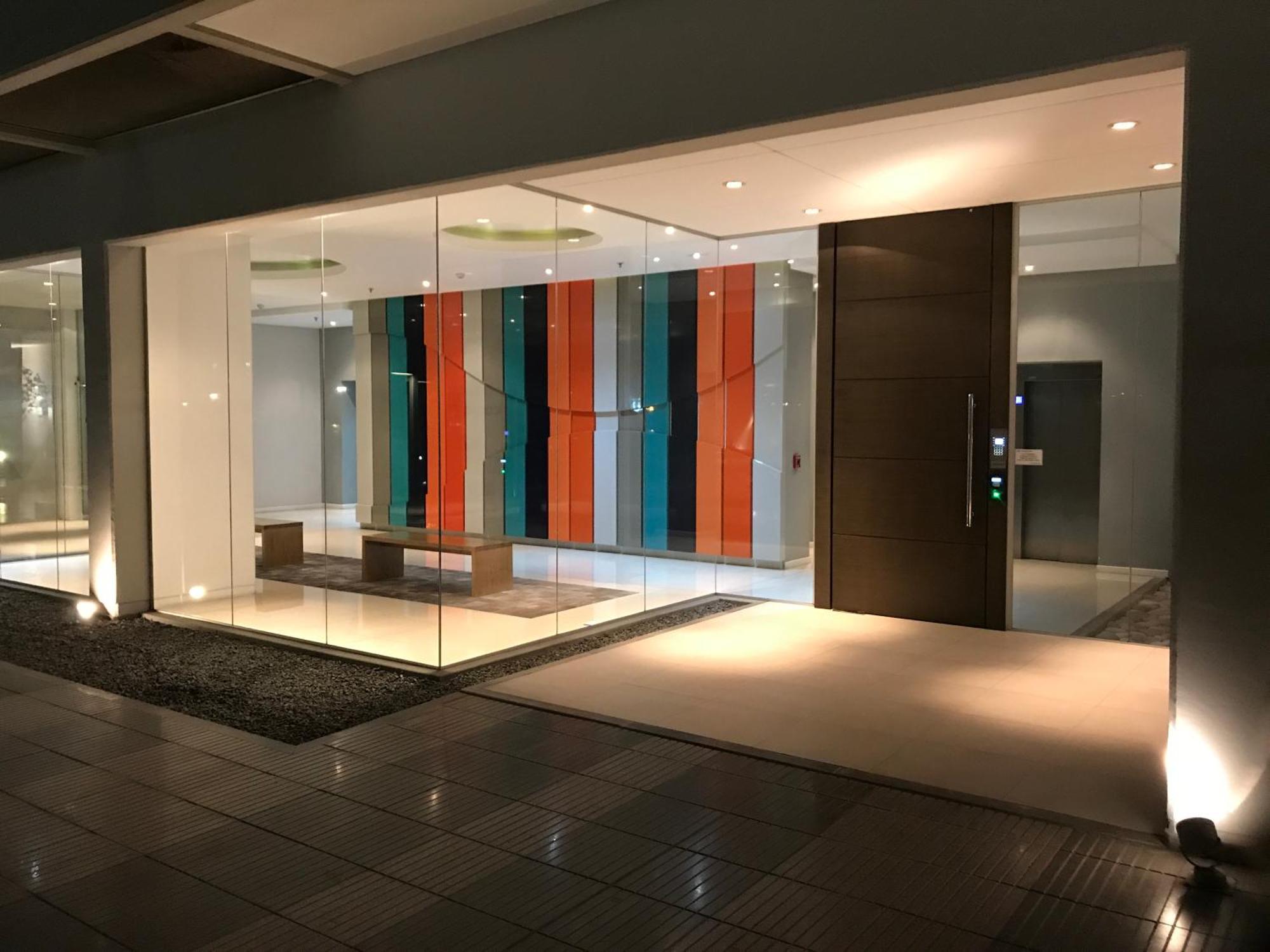 Appartamento Rent A Flat Cordova Esterno foto